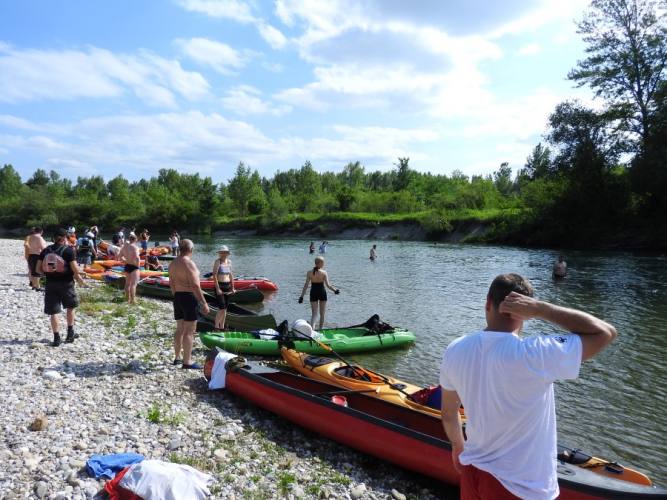 veslanje_1 WWF-ova regata „Veslajmo za naše rijeke“ jučer na Dravi, a danas na Kupi
