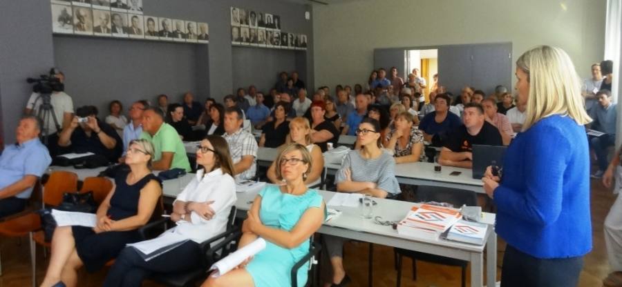 Koordinatorica_projekta_CROSKILLS_Ivana_Banjad_Peur_predstavila_je_ostvarene_rezultate Koordinatorica_projekta_CROSKILLS_Ivana_Banjad_Peur_predstavila_je_ostvarene_rezultate Osposobljeni prvi certificirani građevinski radnici