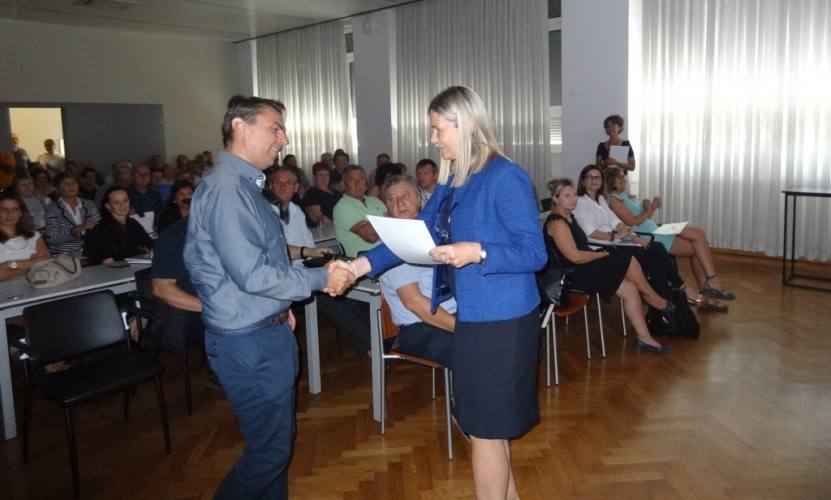 Zahvale_graevinskim_tvrtkama_i_obrtima_za_strunu_potporu_i_donacije_materijala Zahvale_graevinskim_tvrtkama_i_obrtima_za_strunu_potporu_i_donacije_materijala Osposobljeni prvi certificirani građevinski radnici