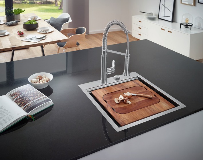 GROHE_Kitchensinks_Mood_5_compressed Stigli su novi GROHE kuhinjski sudoperi, a nude usklađen dizajn kuhinjske opreme te brojne dodatke i pakete