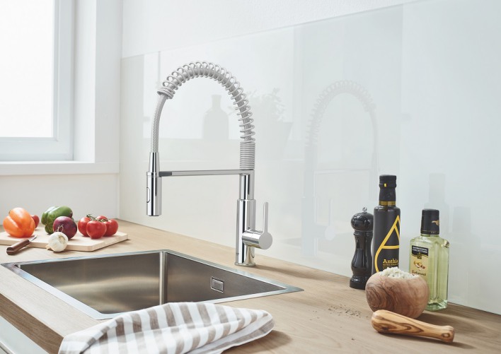 GROHE_Kitchensinks_Mood_6_compressed Stigli su novi GROHE kuhinjski sudoperi, a nude usklađen dizajn kuhinjske opreme te brojne dodatke i pakete