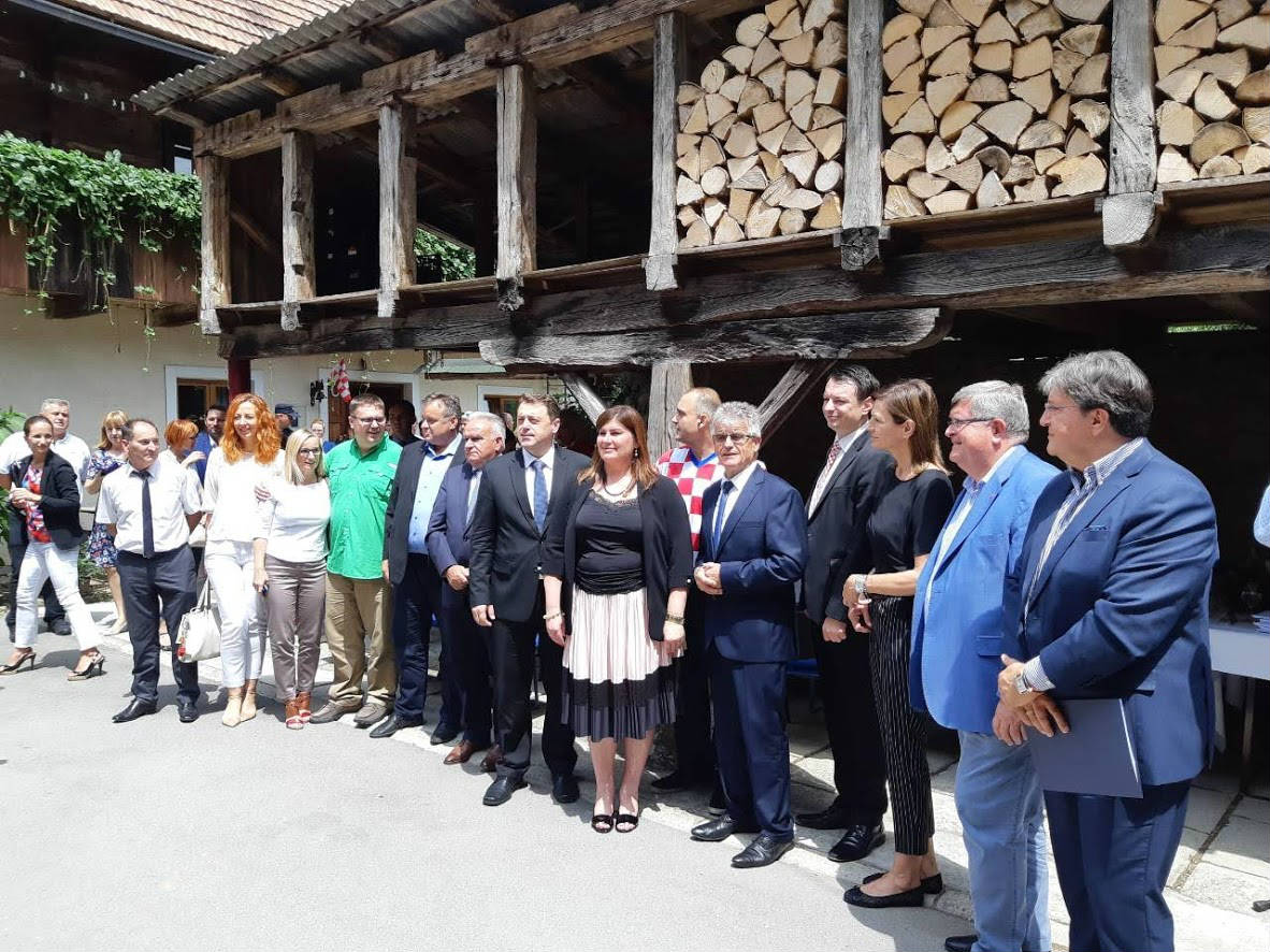 Rastoke 230 milijuna kuna za zaštitu okoliša, razvoj e-usluga i održivi urbani razvoj