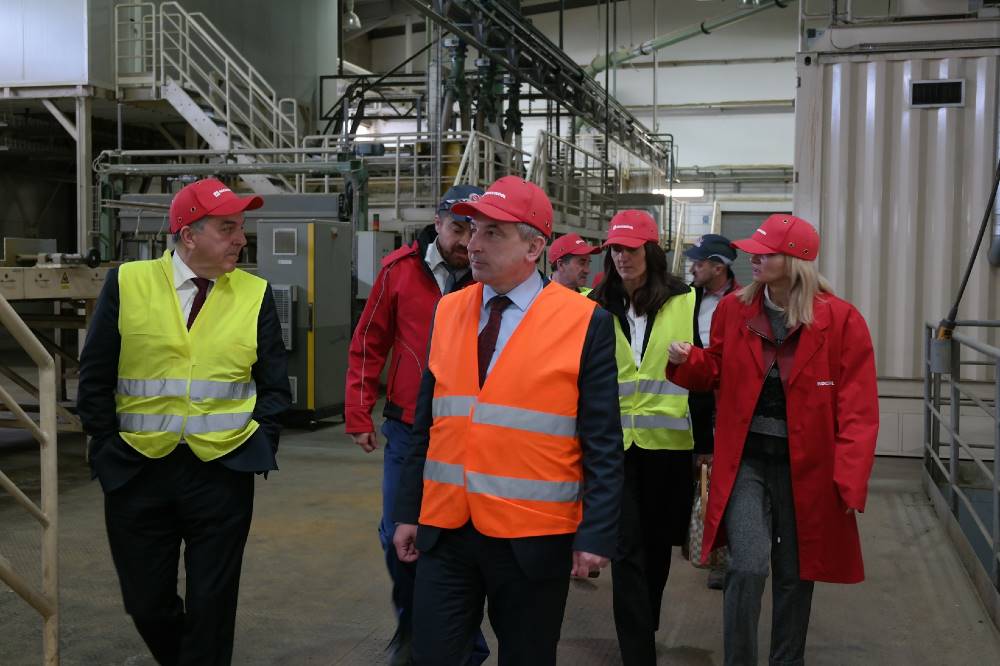 obilazak_tvornice Ministar Predrag Štromar posjetio tvornicu kamene vune ROCKWOOL u Pićnu