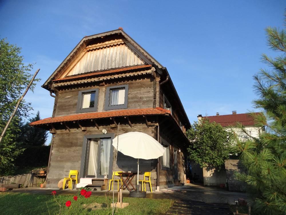Posavska_kuca_30 Arhitektica je život u gradu zamijenila životom u tradicionalnoj drvenoj kući