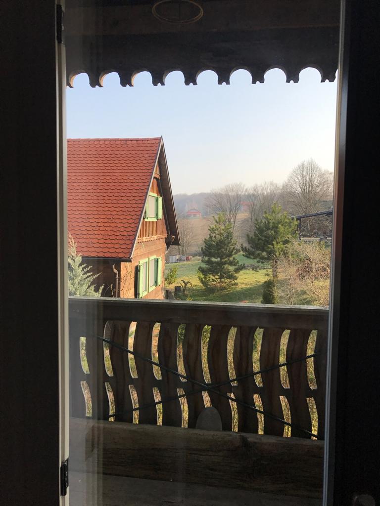 Posavska_kuca_4 Arhitektica je život u gradu zamijenila životom u tradicionalnoj drvenoj kući