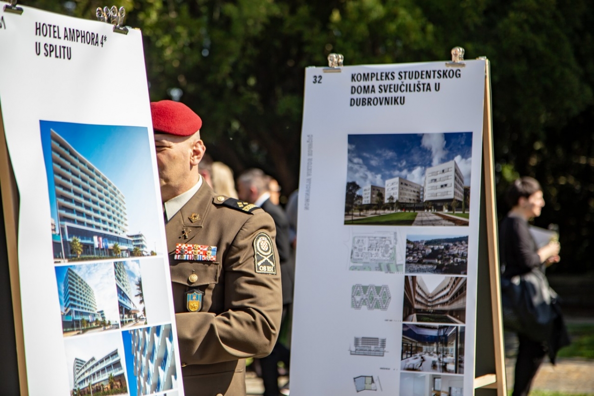 UHA_dodjela_nagrada_10 Predsjednički dvori ugostili izložbu "Ostvarenja hrvatskih arhitekata"