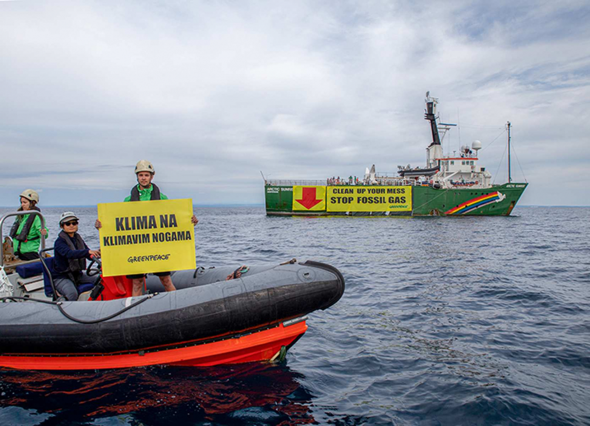 Gregor_Gobec_Greenpeace_4_1 Plinska platforma Ivana D još uvijek na dnu Jadrana