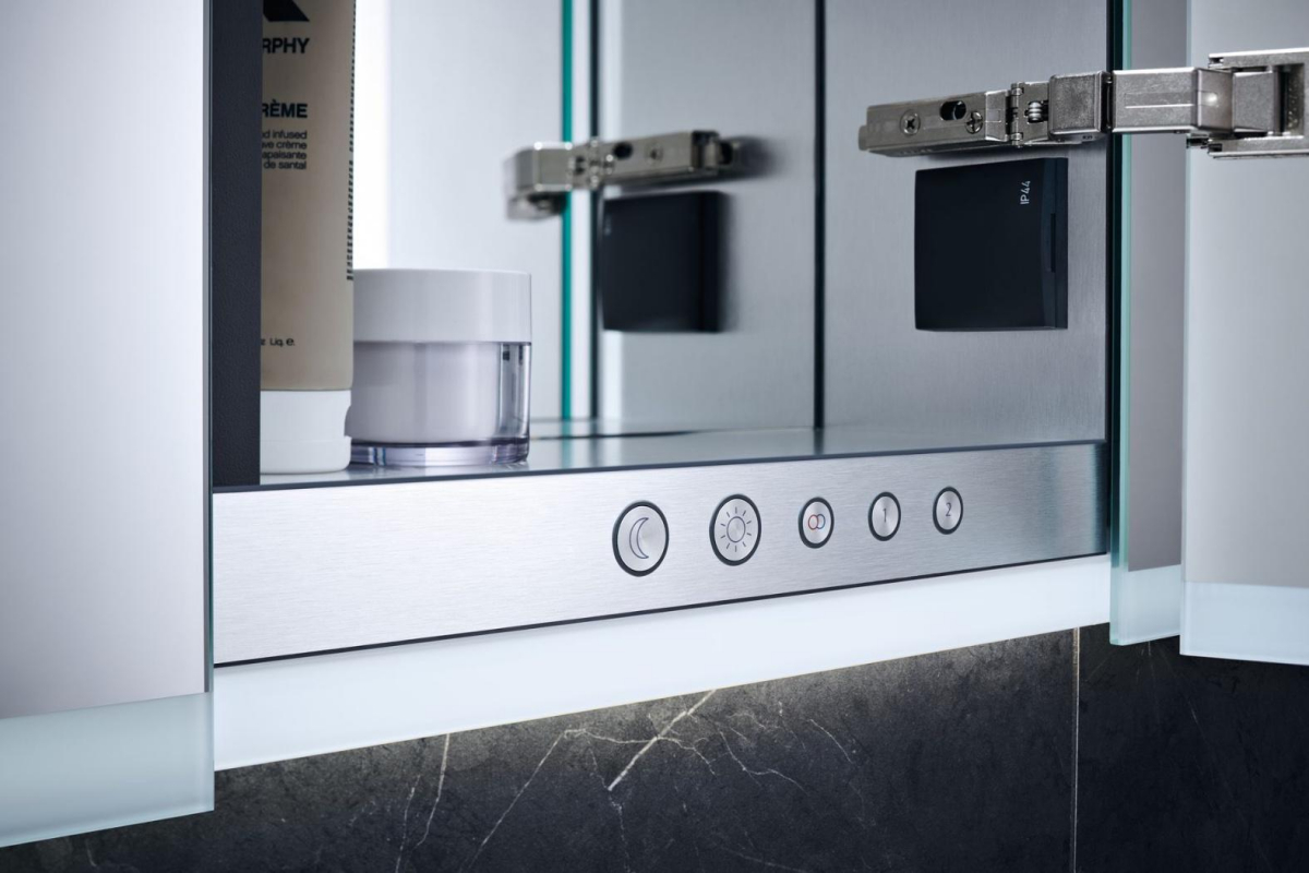 GEBERIT_ONE_element_s_ogledalom_detalj Novi element s ogledalom Geberit ONE za bolje osvjetljenje