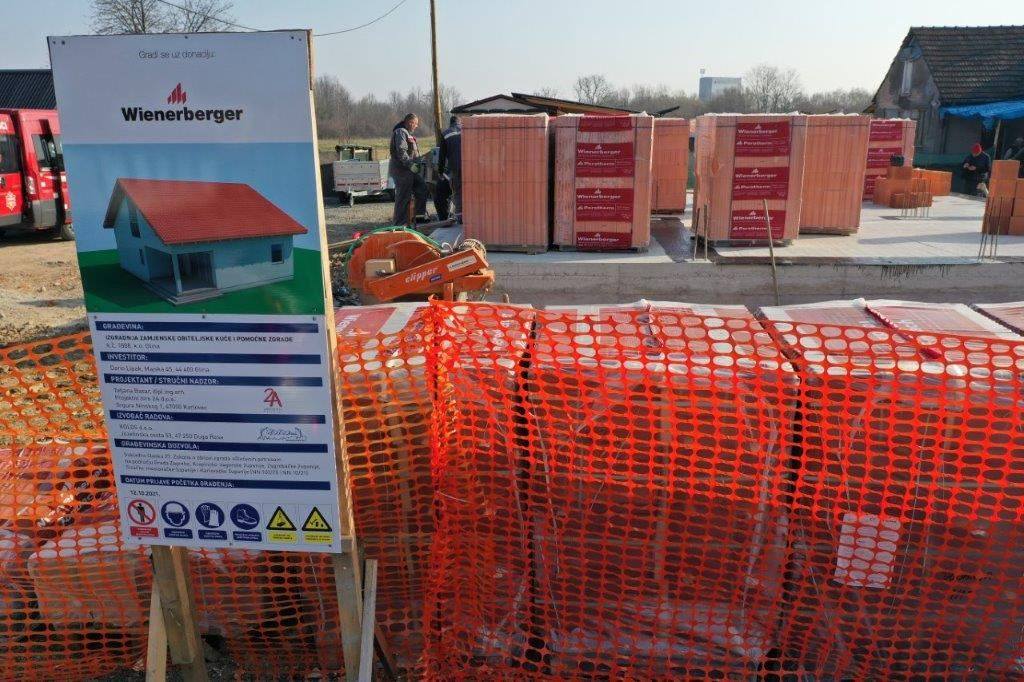 Donacija_Wienerberger_06 Vatrogascu iz Gline doniran sav materijal za novi dom