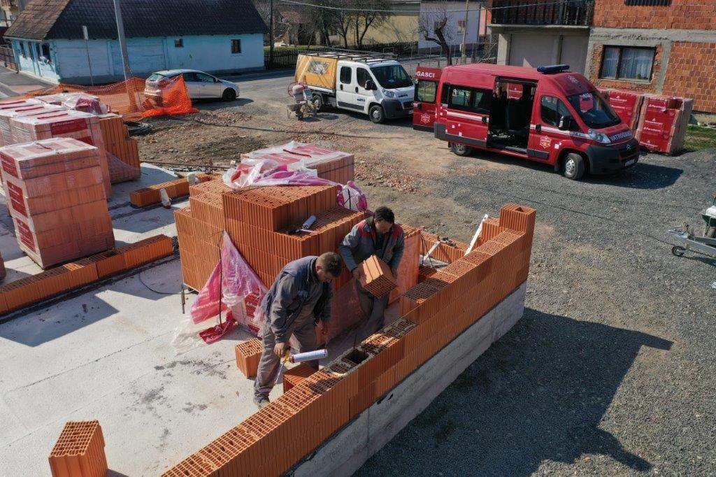 Donacija_Wienerberger_09 Vatrogascu iz Gline doniran sav materijal za novi dom