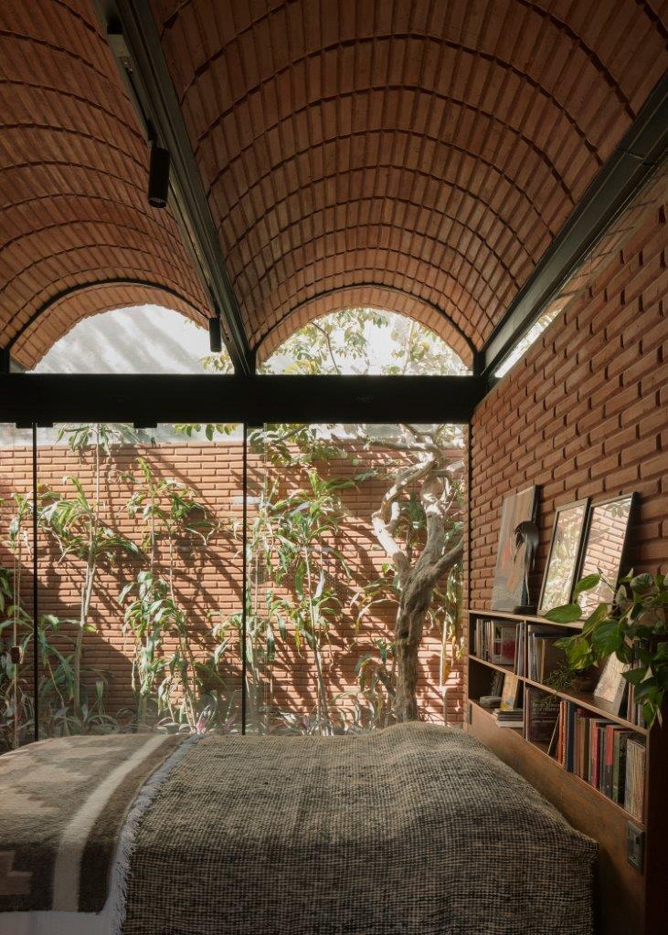 Intermediate_House_Category_Feeling_at_home_Architect_Equipo_de_Arquitectura_Photographer_Federico_Cairoli Wienerberger Brick Award 2024: nagrađeni međunarodni inovatori arhitekture od opeke