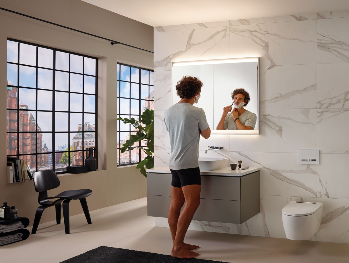 Geberit_ONE_ComfortLight_defaultlight_man_Big_Size Kako uštedjeti vodu u kupaonici?
