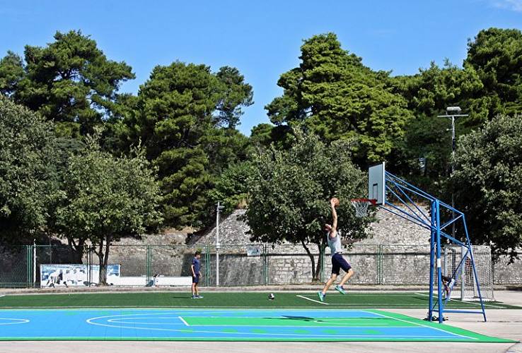 Igralite_Ravnice_1 Igralite_Ravnice_1 UREĐENA IGRALIŠTA NA RAVNICAMA