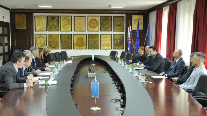 Kuevi_-_Split MINISTAR KUŠČEVIĆ U SPLITU: PROSTOR JE NAJVRJEDNIJI RESURS KOJI REPUBLIKA HRVATSKA IMA