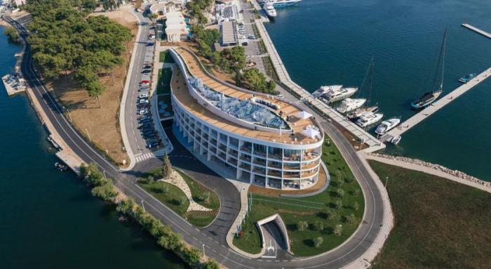 D_resort PREDAVANJE: NIKOLA BAŠIĆ I MARKO MURTIĆ - PROJEKT HOTELA D RESORT