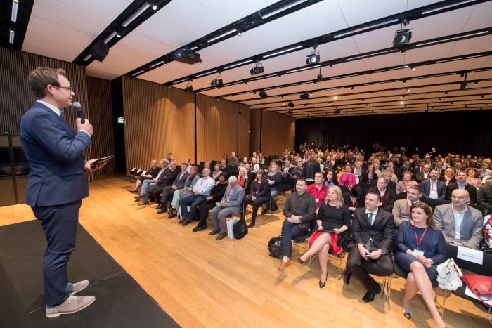 Publika-01 Gotovo 500 hrvatskih arhitekata na otvorenju konferencije Dani arhitekata 1.0. u Rovinju