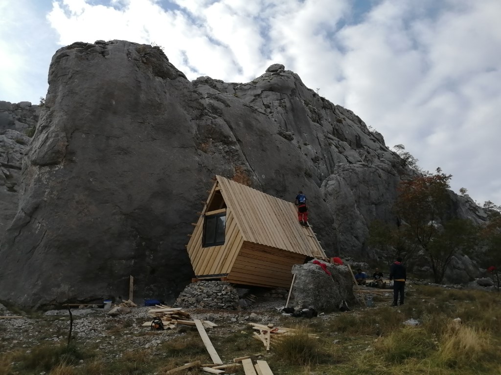 Cabiner_1 BiH dobila prvi shelter za penjače