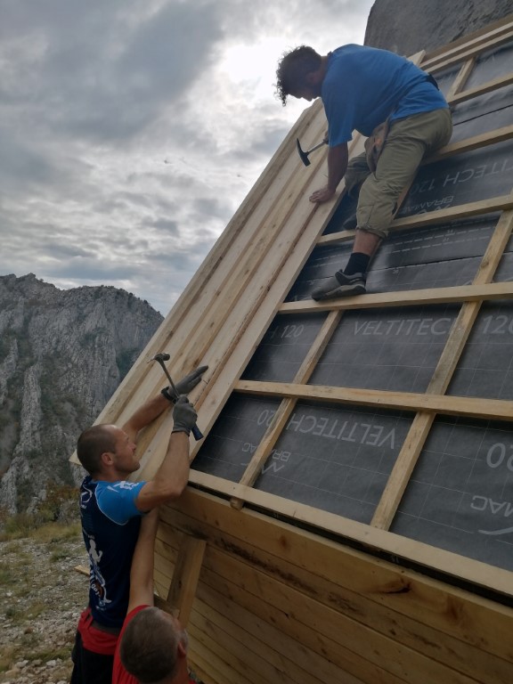 Cabiner_8 BiH dobila prvi shelter za penjače