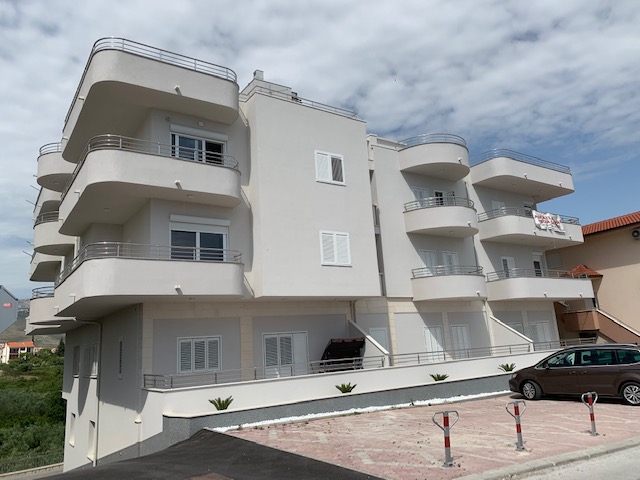 Zgrada_Split_Stobre Bijela Villa Opatija